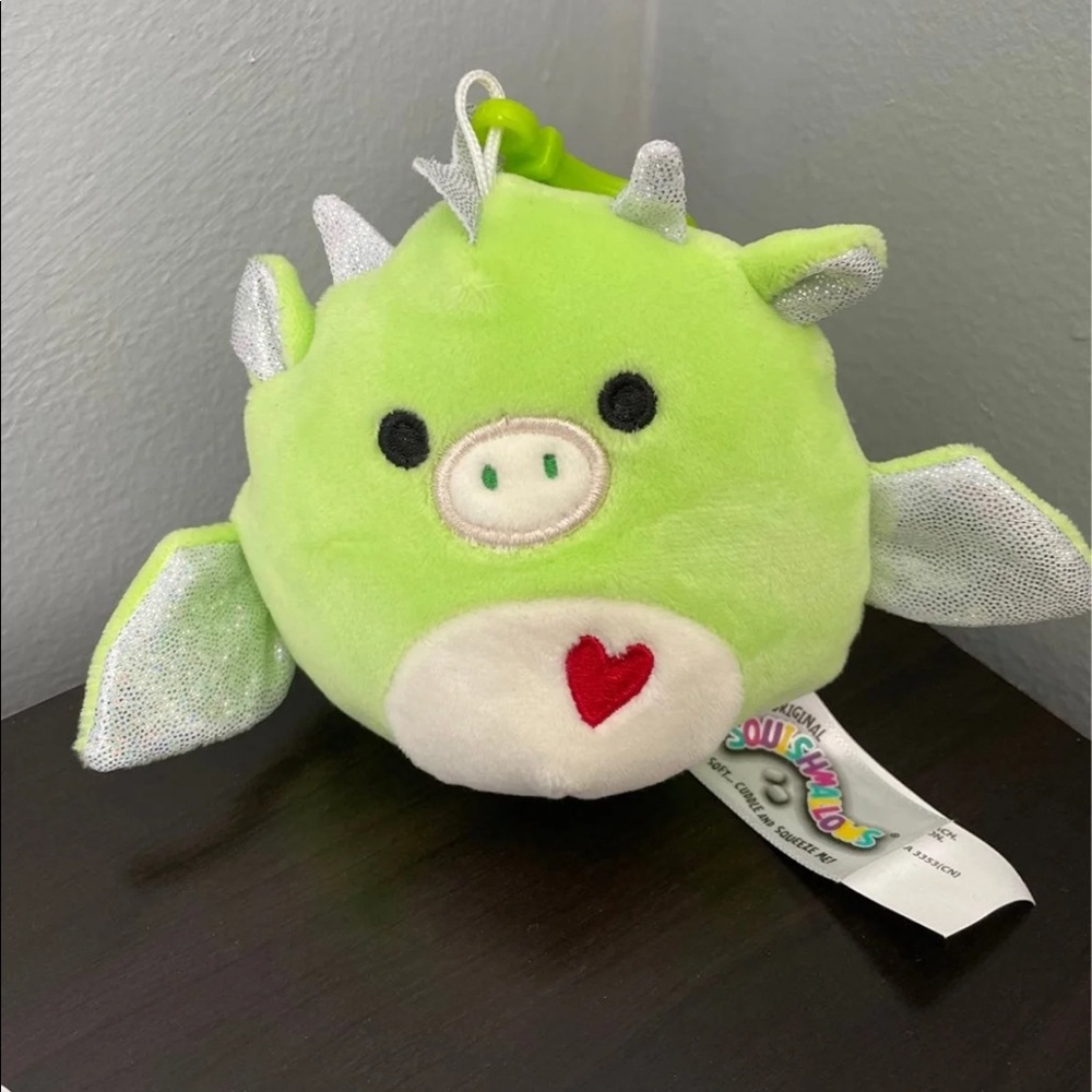 Desmound Squishmallow clip
